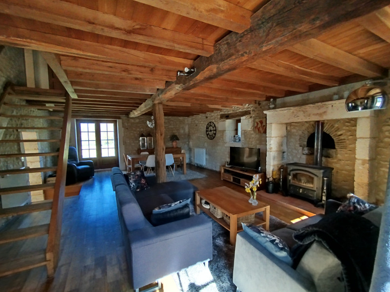 French property for sale in Verteillac, Dordogne - €325,000 - photo 4
