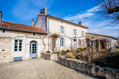 Exceptional property set in an elevated position with beautiful views.