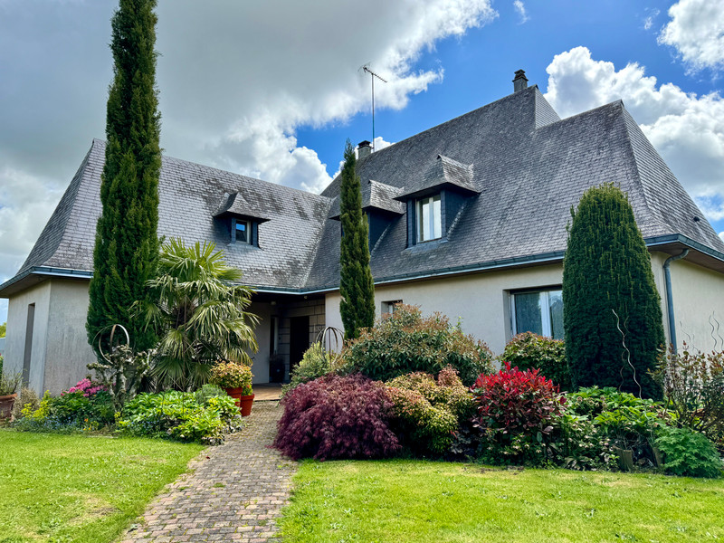 French property for sale in Pré-en-Pail-Saint-Samson, Mayenne - €283,000 - photo 2