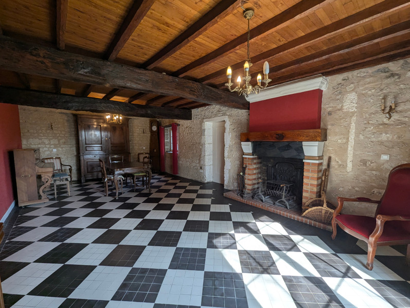 French property for sale in Champniers, Charente - €399,000 - photo 3