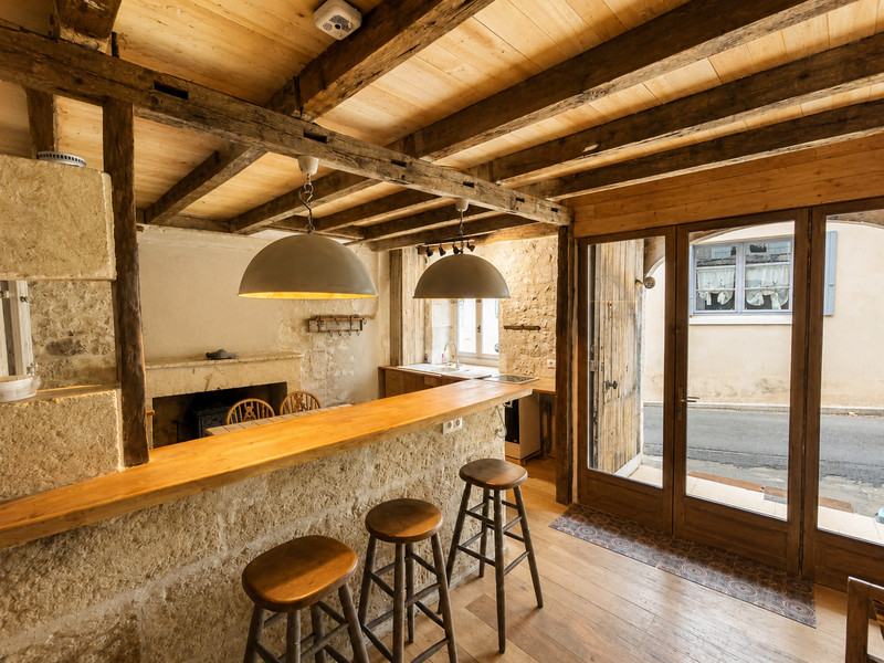 Propriété à vendre à Aubeterre-sur-Dronne, Charente - 125 000 €