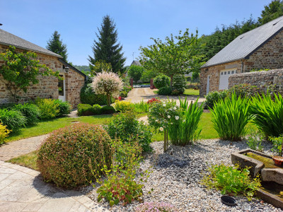 French property for sale in Lonlay-l'Abbaye, Orne - €283,000 - photo 2