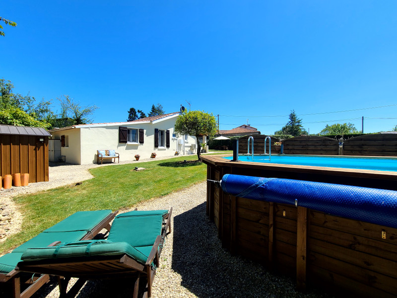 French property for sale in Saint-Laurent-de-Céris, Charente - €80,000 - photo 0