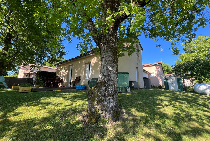 French property for sale in Margueron, Gironde - €99,000 - photo 3