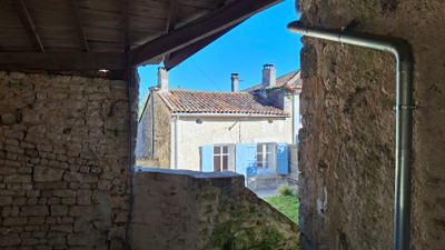 French property for sale in Rouillac, Charente - €124,900 - photo 8