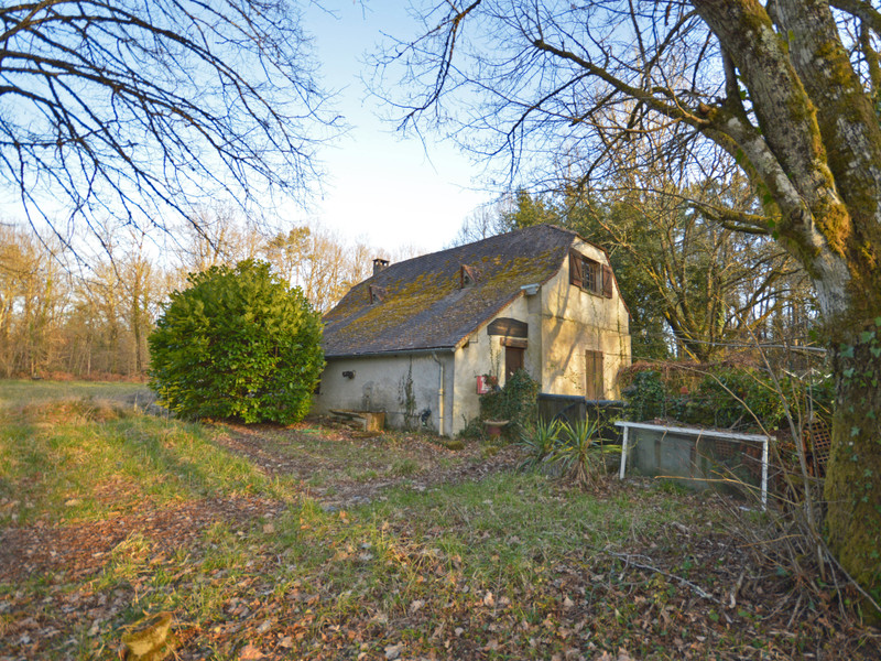 French property for sale in Bars, Dordogne - €88,900 - photo 2