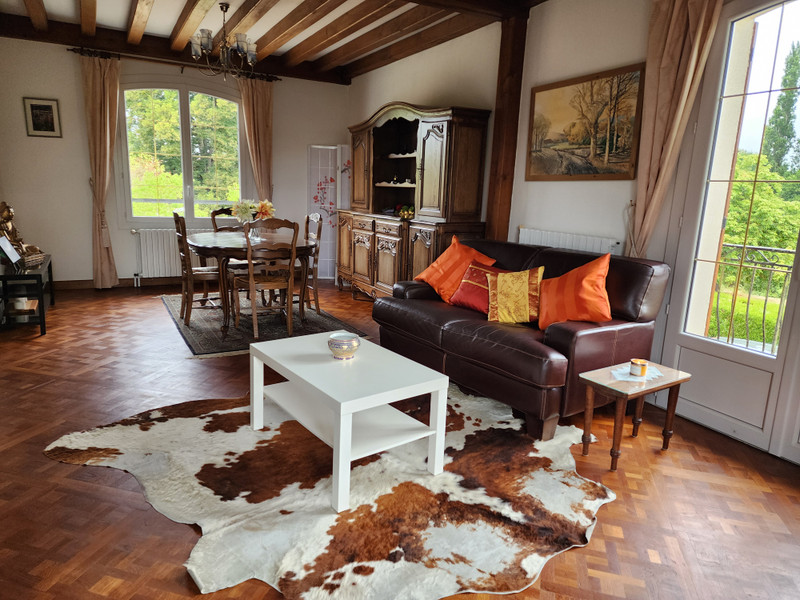 French property for sale in Nouic, Haute-Vienne - €278,200 - photo 2