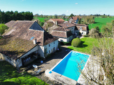 French property for sale in Saint-Savin, Vienne - €449,800 - photo 9