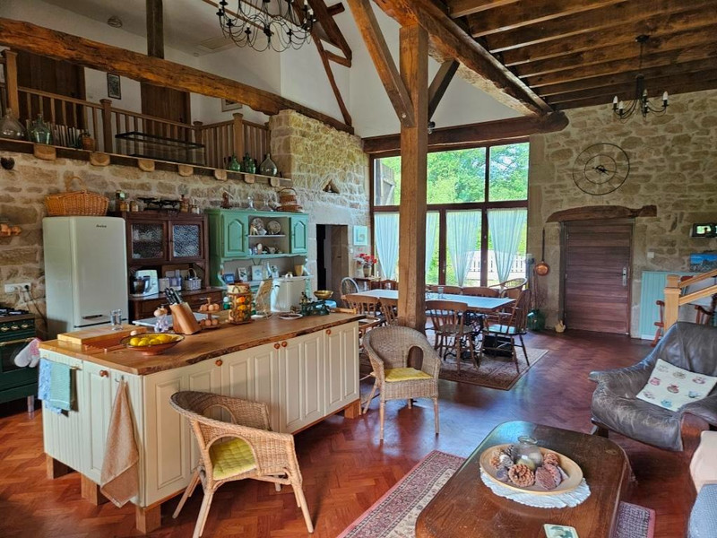 French property for sale in Saint-Léger-du-Bois, Saône-et-Loire - €335,000 - photo 5