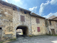 property to renovate for sale in ChâlusHaute-Vienne Limousin