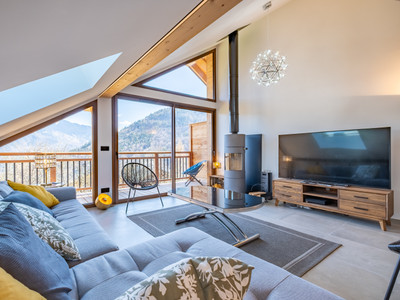Ski property for sale in Meribel - €1,395,000 - photo 0