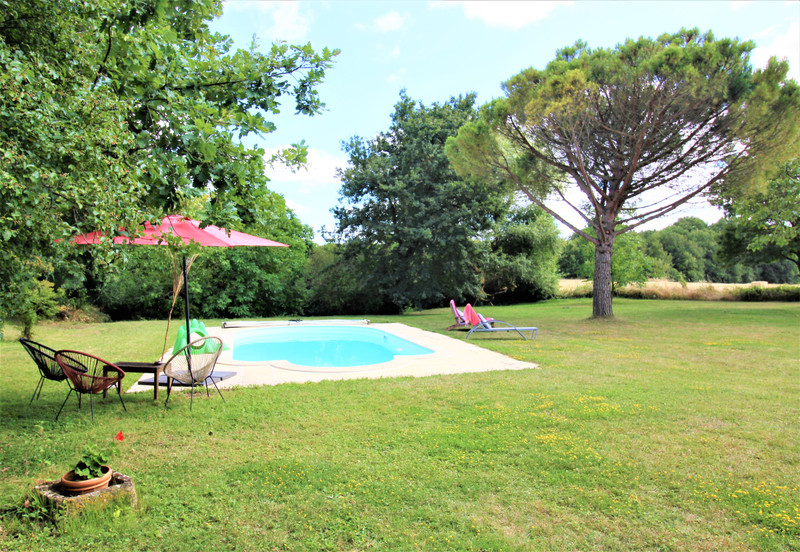 French property for sale in Courcôme, Charente - €301,847 - photo 9