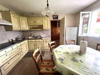 Maison à vendre à La Couronne, Charente - 203.300 € - photo 5