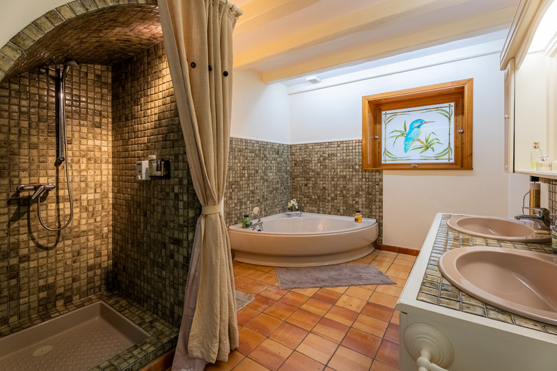 French property for sale in Saint-Germain-de-Lusignan, Charente-Maritime - €1,484,000 - photo 9