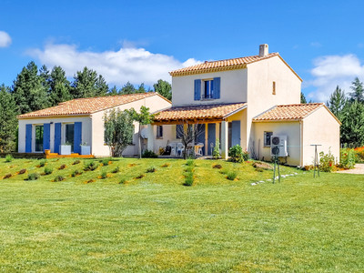 Maison à vendre à Aurel, Vaucluse, PACA, avec Leggett Immobilier
