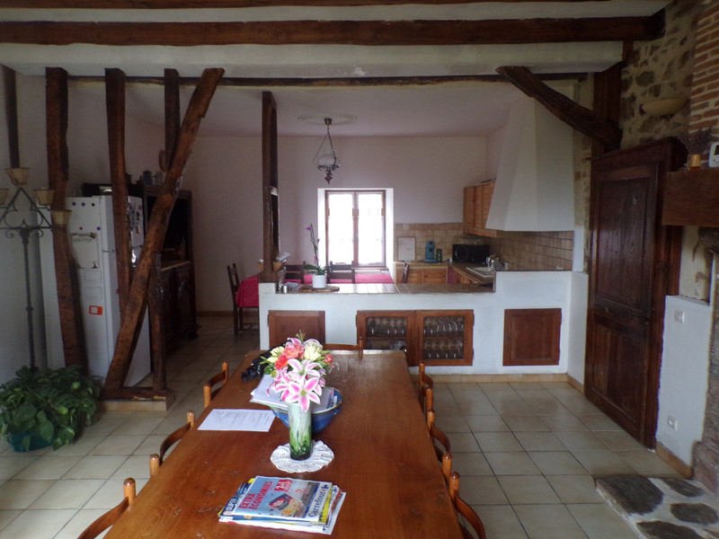 French property for sale in Burgnac, Haute-Vienne - &#8364;397,500 - photo 3