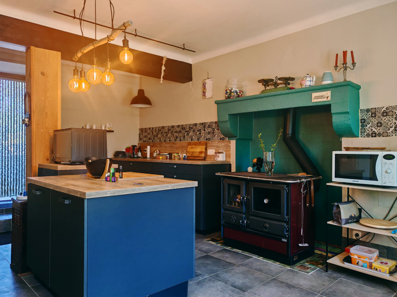 French property for sale in Saint-Priest-des-Champs, Puy-de-Dôme - €256,800 - photo 2