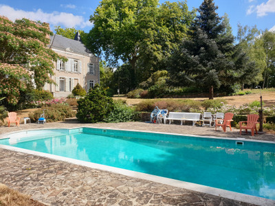 Character Chateau with 7 bedrooms close to Laval