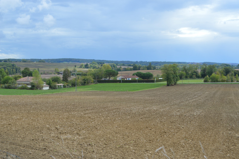French property for sale in Laperche, Lot-et-Garonne - €211,900 - photo 2