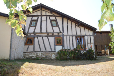 French property for sale in Grignols, Gironde - €450,000 - photo 1
