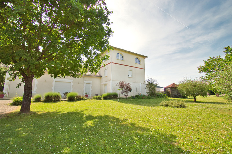 French property for sale in Sainte-Livrade-sur-Lot, Lot-et-Garonne - &#8364;426,000 - photo 3