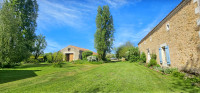 Propriété à vendre à La Ferrière-en-Parthenay, Deux-Sèvres - 350 000 € - photo n°3