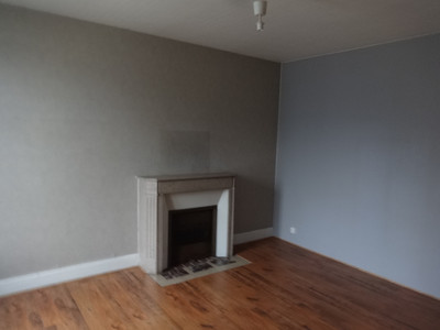 French property for sale in Condat, Cantal - €84,600 - photo 2