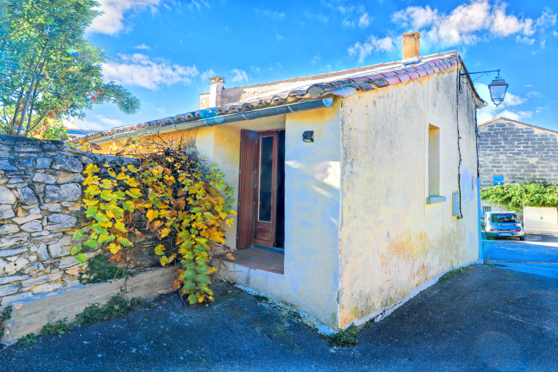 French property for sale in Uzès, Gard - €115,000 - photo 0