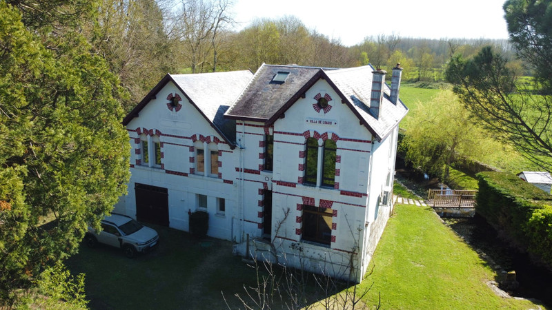 French property for sale in Brioux-sur-Boutonne, Deux-Sèvres - €349,000 - photo 1