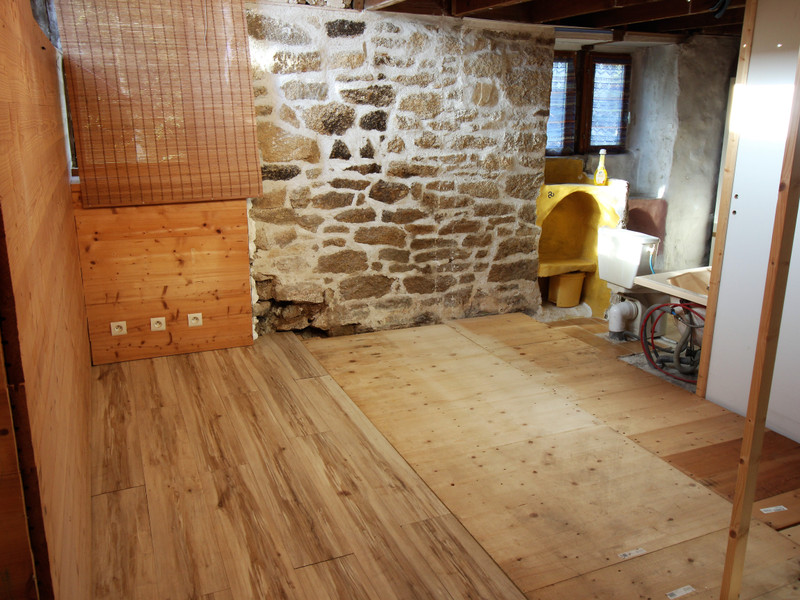 French property for sale in Berrien, Finistère - photo 5