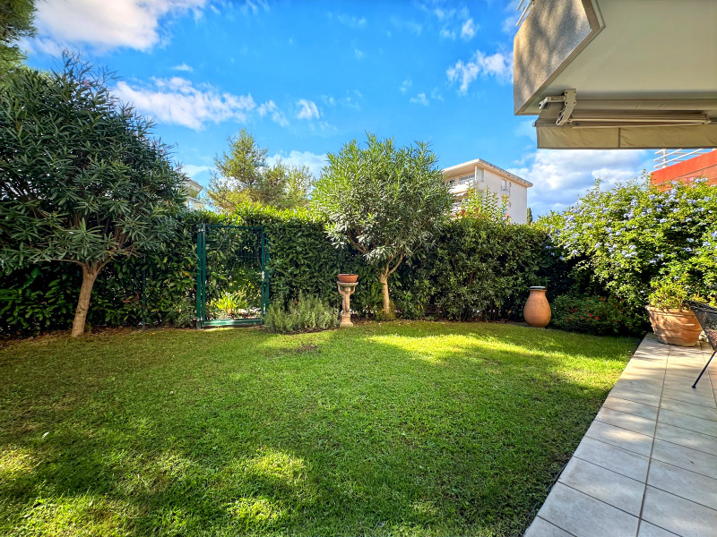 French property for sale in JUAN LES PINS, Alpes-Maritimes - €525,000 - photo 1