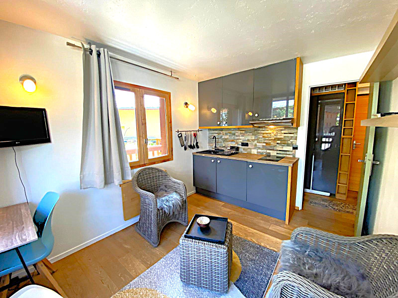 Ski property for sale in Val d'Isere - €366,950 - photo 3