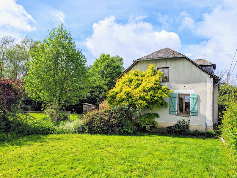 Maison à vendre à Condat-sur-Ganaveix, Corrèze - 125 000 € - photo 1