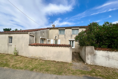 Maison à vendre à Saint-Savinien, Charente-Maritime, Poitou-Charentes, avec Leggett Immobilier