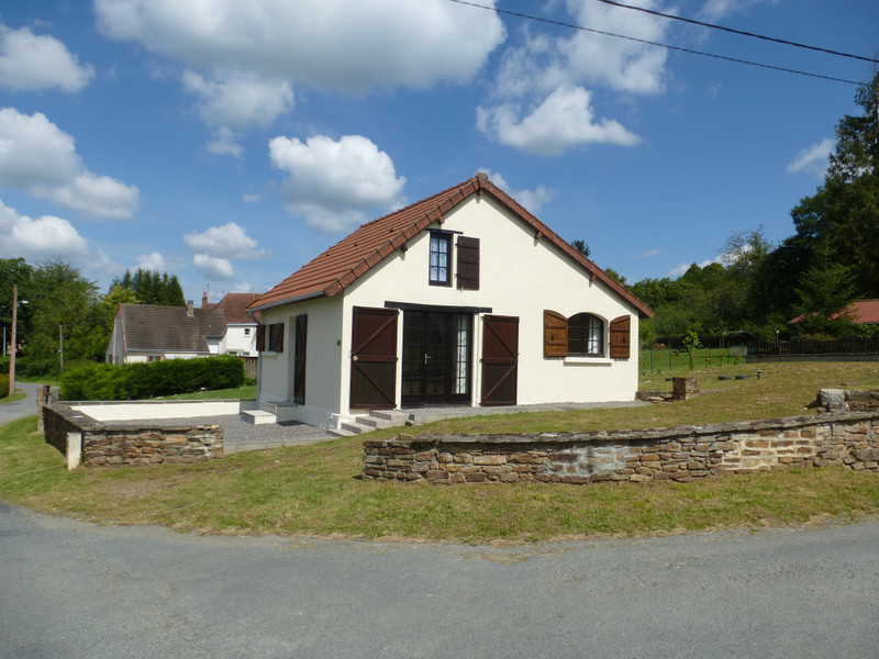 House for sale in Mortroux Creuse Newly renovated to a high