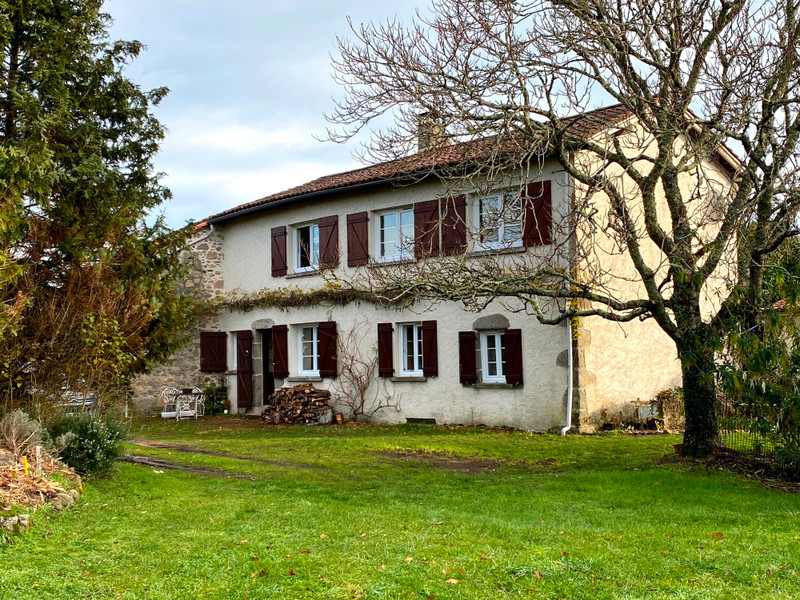 House for sale in SaintEstèphe Dordogne Beautiful countryside