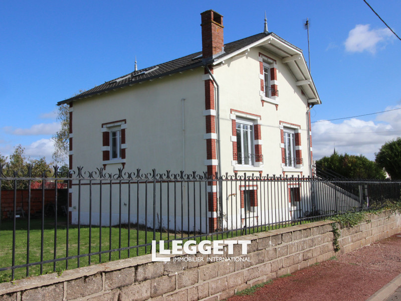 Maison 6 pièce(s), POULAINES