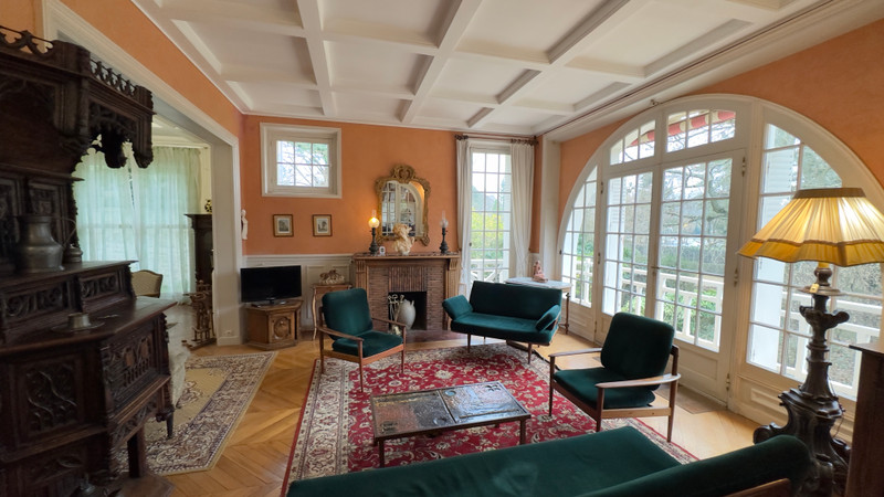 French property for sale in Morsang-sur-Seine, Essonne - €1,270,000 - photo 1