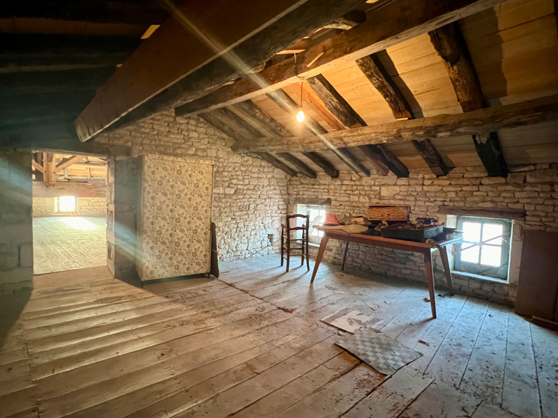 French property for sale in Beauvais-sur-Matha, Charente-Maritime - €77,000 - photo 7