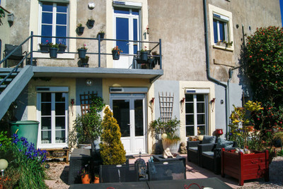 Maison à vendre à La Châtaigneraie, Vendée, Pays de la Loire, avec Leggett Immobilier