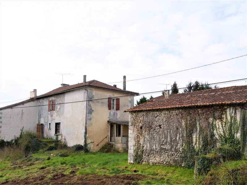 Maison à vendre à La Rochebeaucourt-et-Argentine, Dordogne - 83 333 € - photo 1