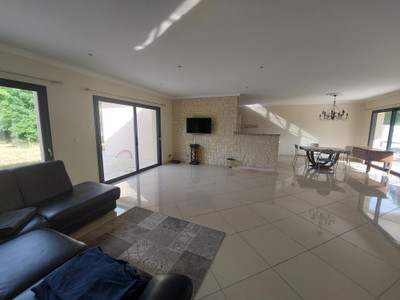 French property for sale in Angoulême, Charente - €348,000 - photo 6
