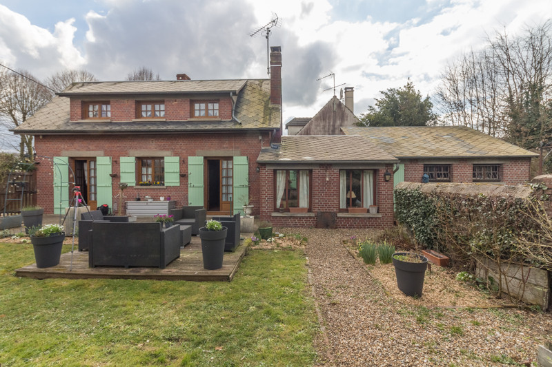 Maison à vendre à Méru, Oise - 398.000 € - photo 1