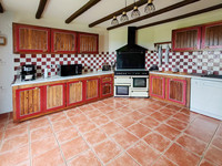Maison à vendre à Saint-Gervais-les-Trois-Clochers, Vienne - 213.978 € - photo 5