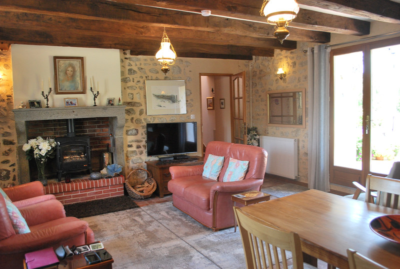 French property for sale in Lathus-Saint-Rémy, Vienne - €169,000 - photo 1