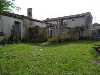 Maison à vendre à Mornac, Charente, Poitou-Charentes, avec Leggett Immobilier