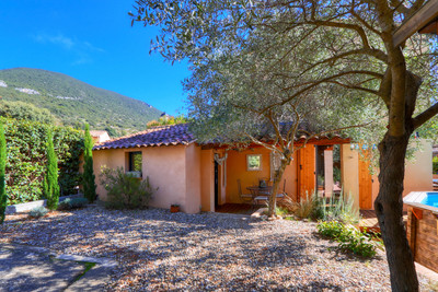 French property for sale in Rustrel, Vaucluse - €299,000 - photo 13
