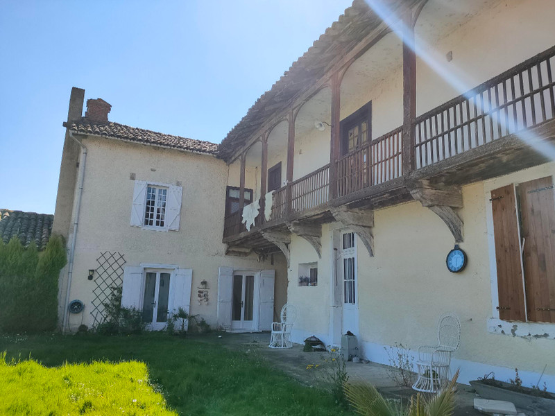 French property for sale in Castelnau-Magnoac, Hautes-Pyrénées - &#8364;294,250 - photo 2