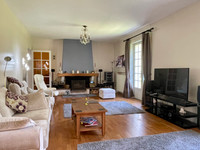 Maison à vendre à Aigre, Charente - 325.000 € - photo 4
