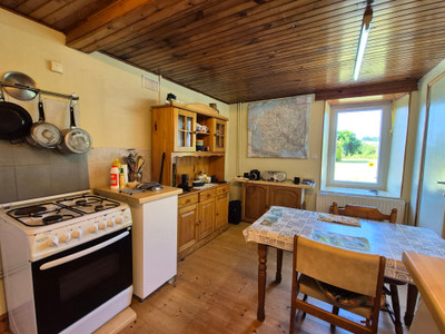 French property for sale in Plourac'h, Côtes-d'Armor - €109,000 - photo 2
